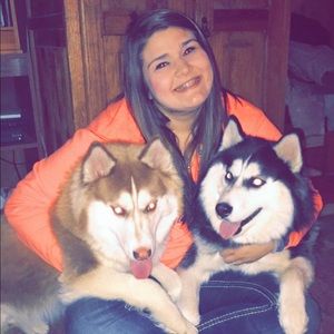 Meet your Posher, Candace